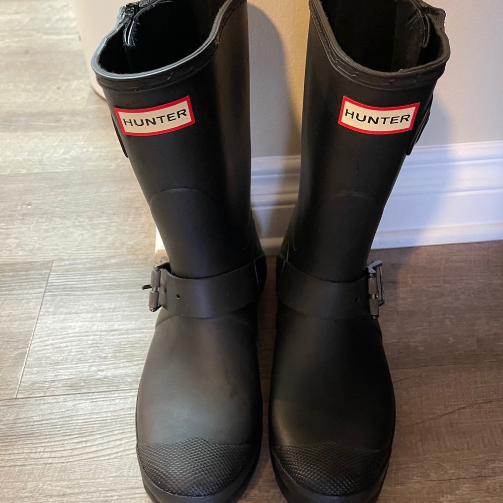Hunter Short Moto Rain Boot